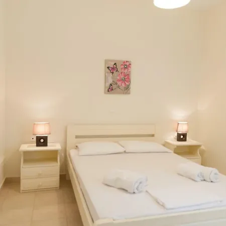 度假居 Felicia's Sun-side House Kastrákion